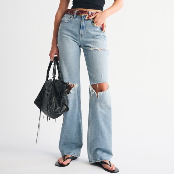 Abercrombie & Fitch Denim - NEW NWT! ABERCROMBIE & FITCH THE '90s RELAXED JEAN HIGH RISE RIPPED DENIM 36/22L